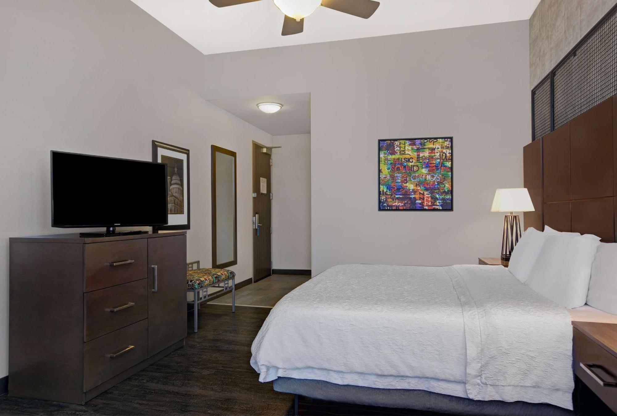 Hampton Inn And Suites Austin University Capitol Kültér fotó